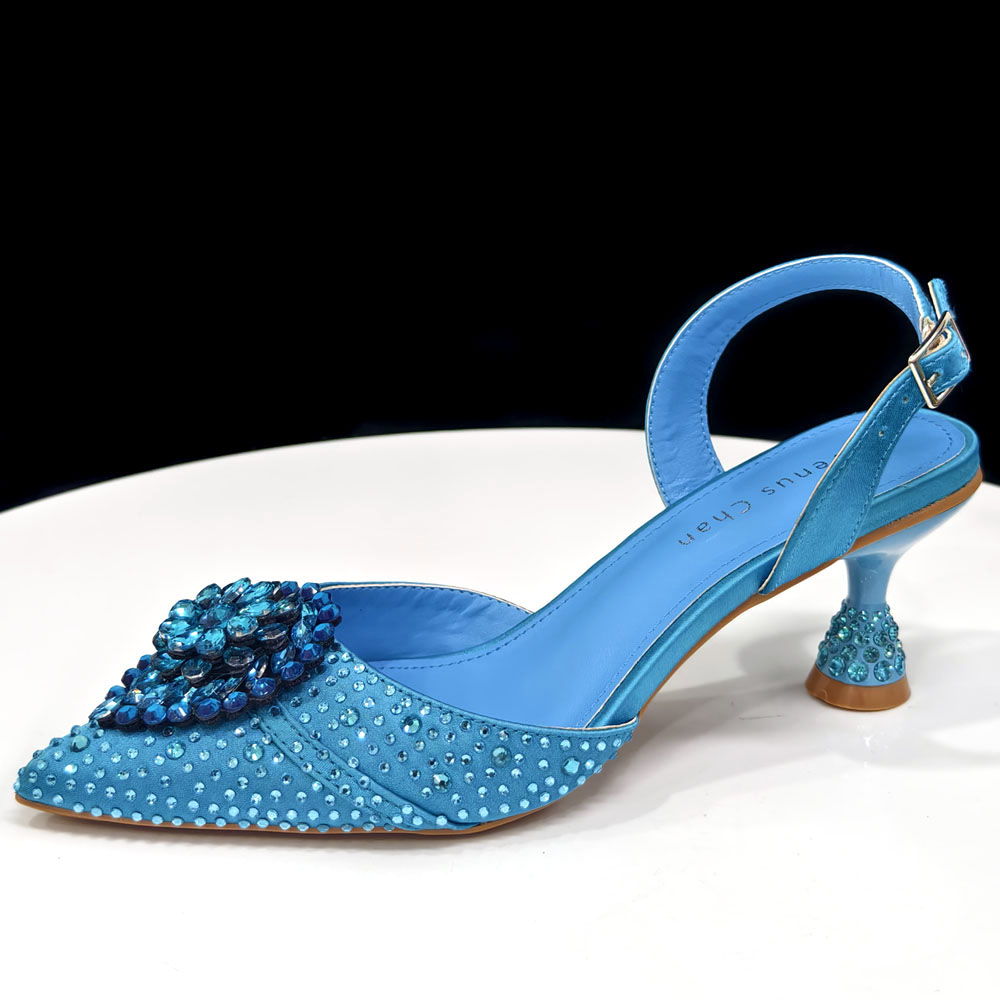 Kristallen strass hakken en cl - Wedding Vendor recensie en prijs